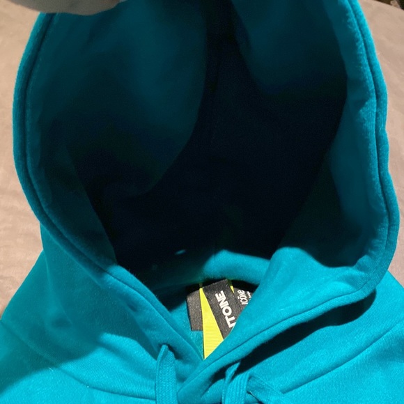 Mark Antoine Collection at Simons - Picture 5 of 10